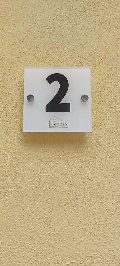Villa Casa Nanuzza Napoli 0*,  Italia