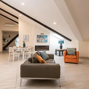 Appartement Les Maisons, Napels