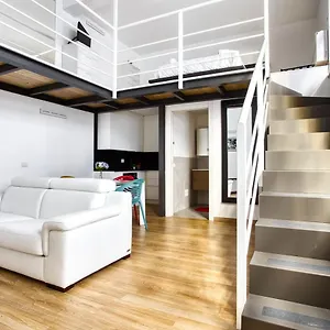 Joivy Charismatic 1-bed Flat With Parking Appartamento Milano